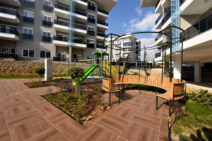 2+1 penthouse in Kestel area, only 350 m from the sea 