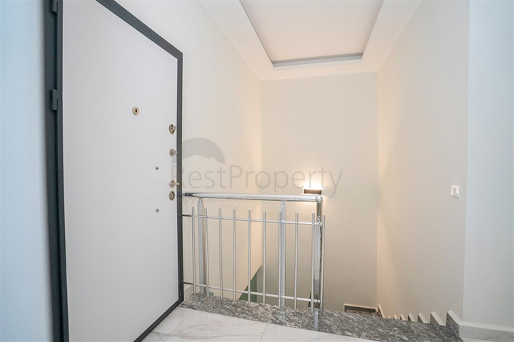 2+1 penthouse in Kestel area, only 350 m from the sea 