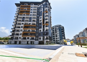 One-bedroom apartment in a new complex in Mahmutlar