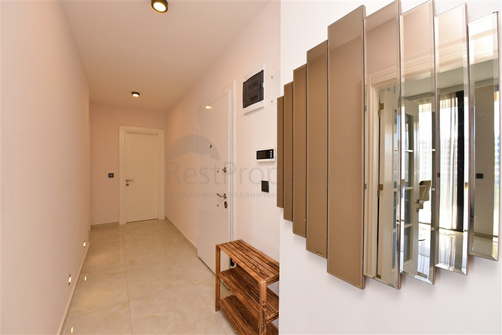 2+1 apartment with storage room in Mahmutlar district