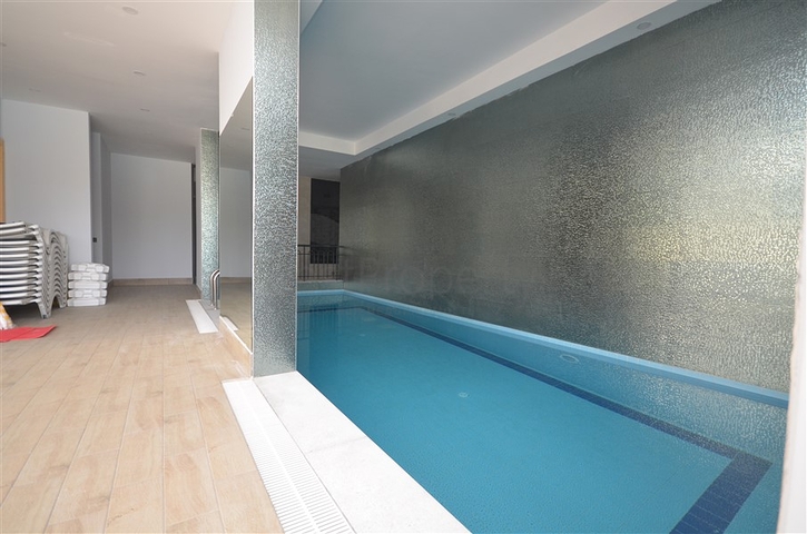 2+1 apartment with storage room in Mahmutlar district