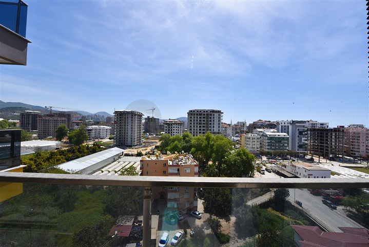 2+1 apartment with storage room in Mahmutlar district