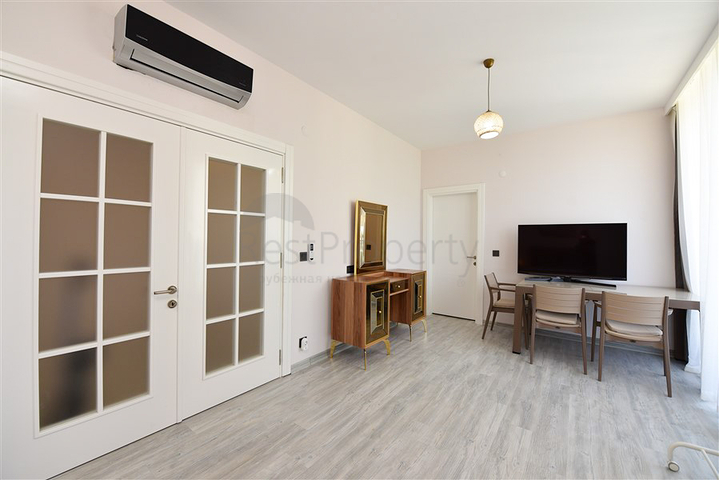 2+1 apartment with storage room in Mahmutlar district