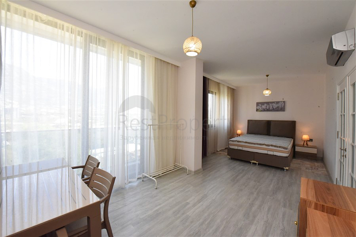 2+1 apartment with storage room in Mahmutlar district
