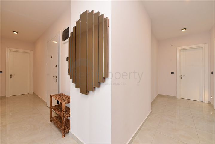 2+1 apartment with storage room in Mahmutlar district