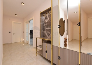 2+1 apartment with storage room in Mahmutlar district