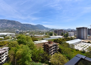 2+1 apartment with storage room in Mahmutlar district