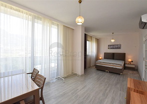 2+1 apartment with storage room in Mahmutlar district