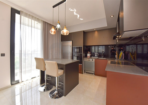 2+1 apartment with storage room in Mahmutlar district