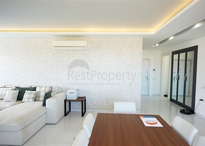 3+1 penthouse with its own rooftop pool in Kargicak district