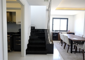 3+1 penthouse with its own rooftop pool in Kargicak district