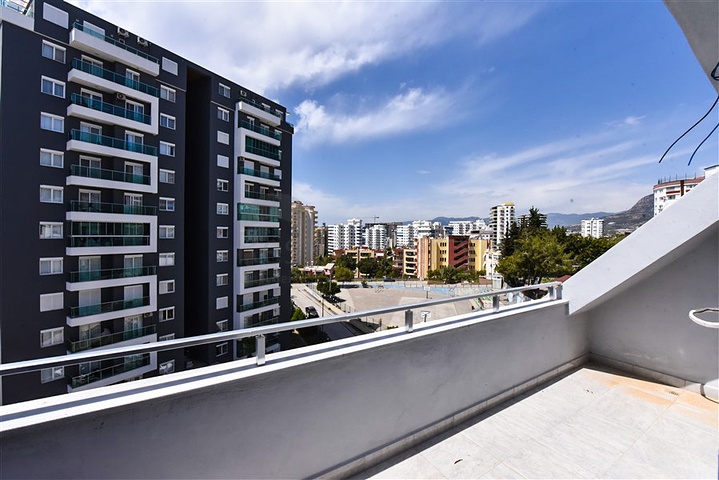 2+1 penthouse in Mahmutlar district