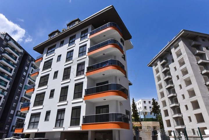 2+1 penthouse in Mahmutlar district