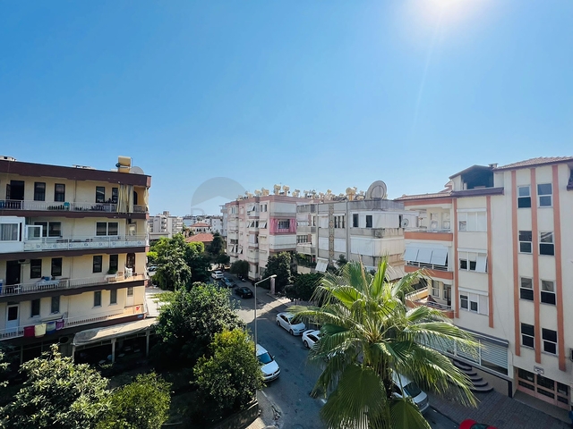 Spacious 2+1 penthouse in the center of Alanya