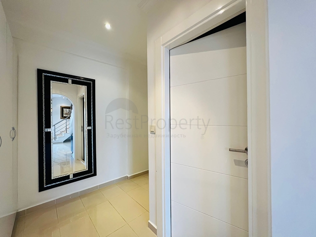 Spacious 2+1 penthouse in the center of Alanya