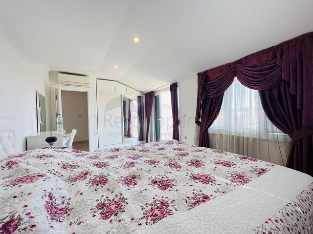 Spacious 2+1 penthouse in the center of Alanya