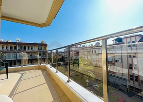 Spacious 2+1 penthouse in the center of Alanya