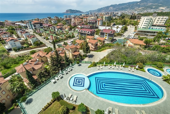 Luxury penthouse with sea and fortress views from the owner 