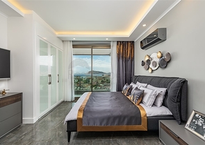 Luxury penthouse with sea and fortress views from the owner 