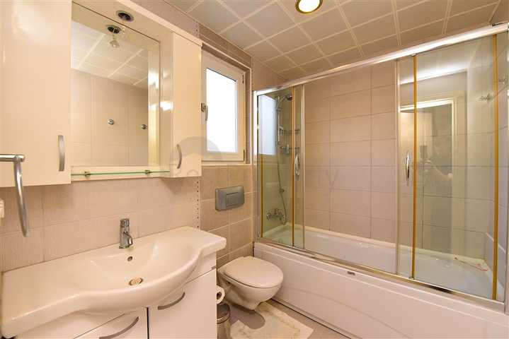 Spacious apartments in central Oba