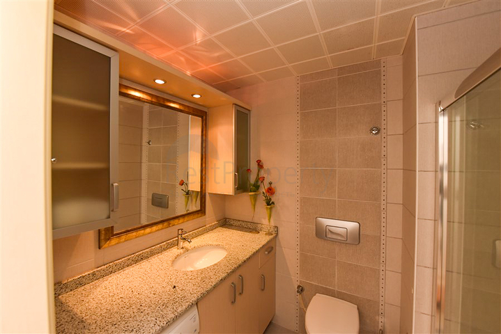 Spacious apartments in central Oba