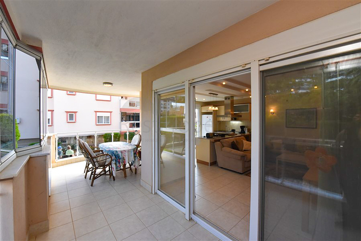 Spacious apartments in central Oba