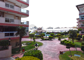 Spacious apartments in central Oba