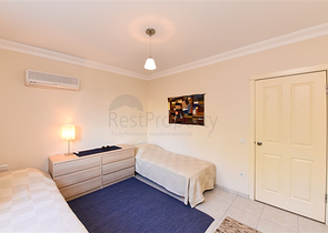 Spacious apartments in central Oba