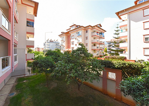 Spacious apartments in central Oba