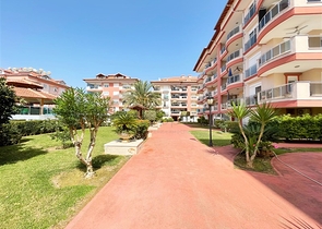 Spacious apartments in central Oba