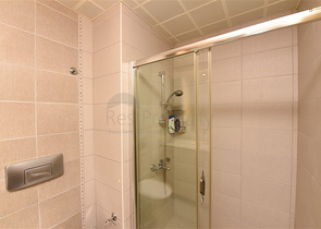 Spacious apartments in central Oba