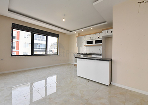 1+1 apartment in an attractive complex in Tosmur district 