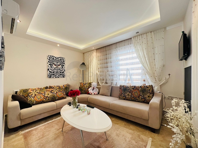 Luxury 3+1 apartment in the center of Alanya