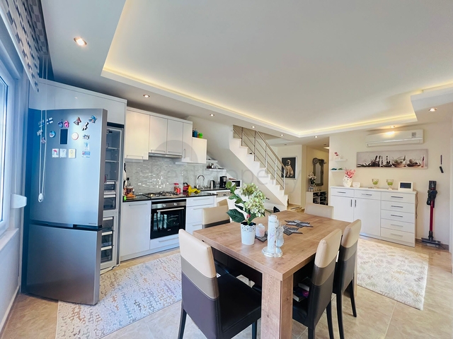 Luxury 3+1 apartment in the center of Alanya