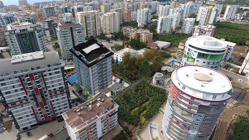 Spacious 1+1 apartment in a building under construction in Mahmutlar district