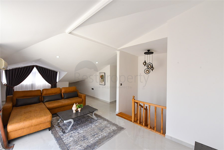 3+1 penthouse just 300 meters from the Mediterranean sea in Oba area