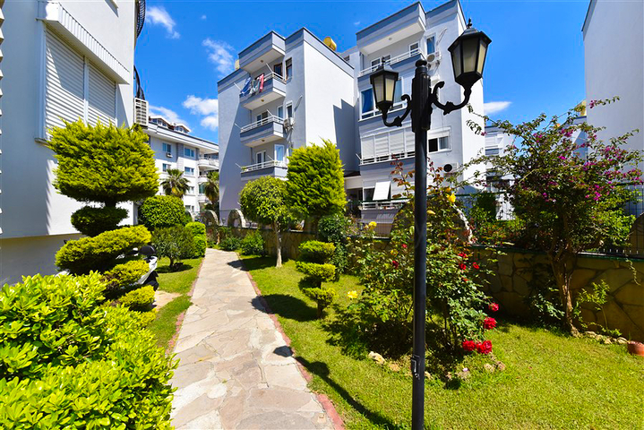 3+1 penthouse just 300 meters from the Mediterranean sea in Oba area