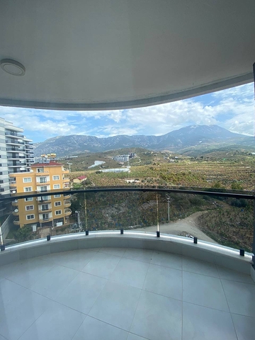 Spacious 1+1 apartment in Mahmutlar district