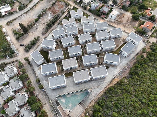 A unique residence from the owner with a sea view surrounded by forest