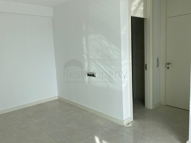 A unique residence from the owner with a sea view surrounded by forest