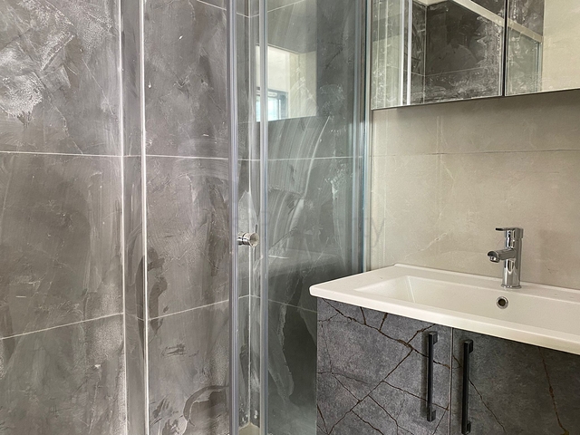 A unique residence from the owner with a sea view surrounded by forest