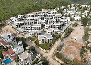 A unique residence from the owner with a sea view surrounded by forest
