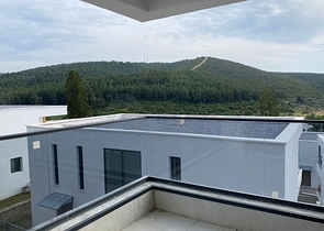 A unique residence from the owner with a sea view surrounded by forest