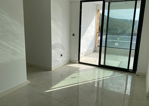 A unique residence from the owner with a sea view surrounded by forest