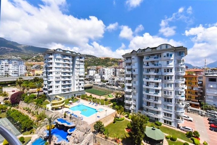 Spacious apartment with sea and mountain views in Cikcilli area