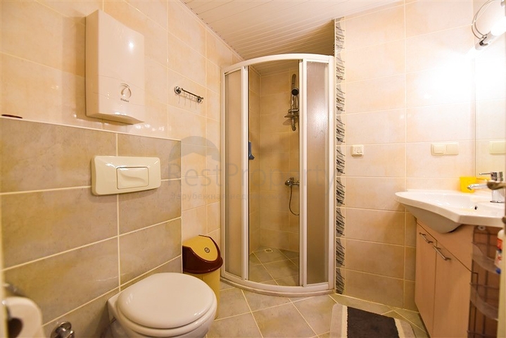 Spacious apartment with sea and mountain views in Cikcilli area