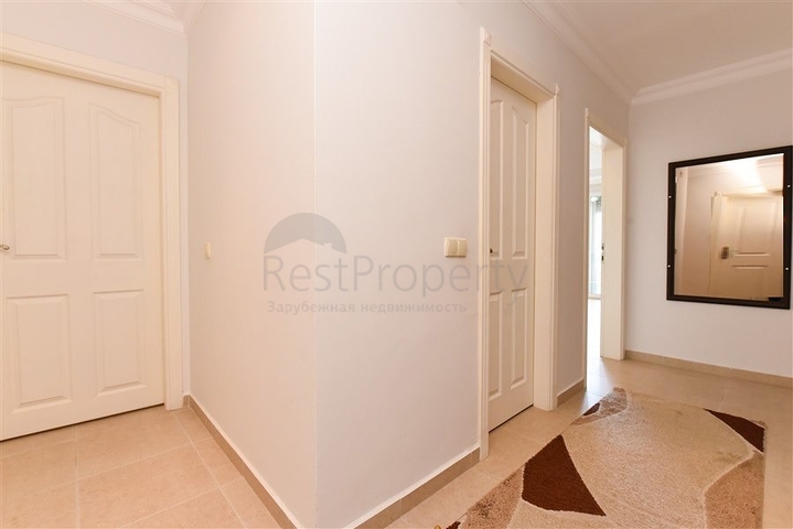 Spacious apartment with sea and mountain views in Cikcilli area