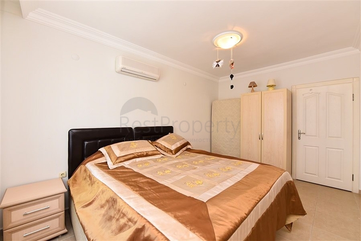 Spacious apartment with sea and mountain views in Cikcilli area