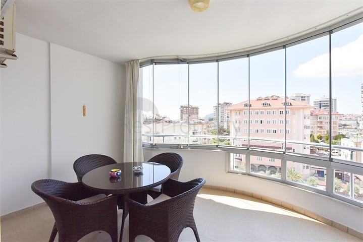 Spacious apartment with sea and mountain views in Cikcilli area