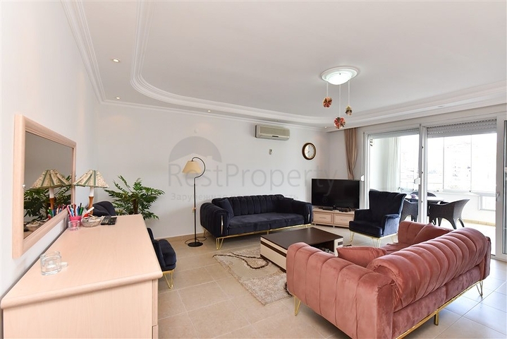 Spacious apartment with sea and mountain views in Cikcilli area